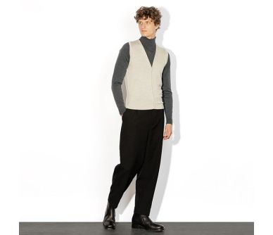 Cracking The Dress Code: Demystifying Smart Casual For Men 