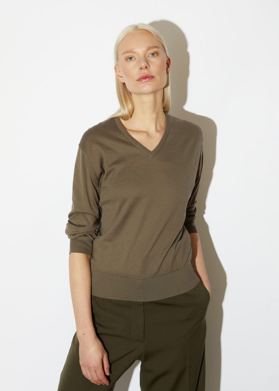 Anne - John Smedley's Sea Island Cotton Jumper | John Smedley