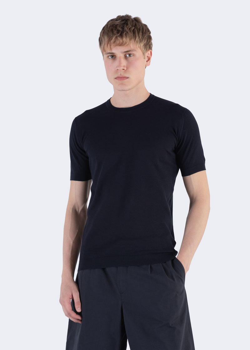 Men's Sea Island Cotton Shirts & More | John Smedley